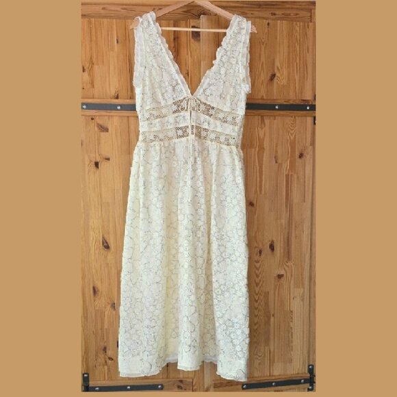 NEW FOR LOVE AND LEMONS SNOWFLAKE DAISY MESH MIDI DRESS IN CREAM SIZE S - Picture 4 of 11